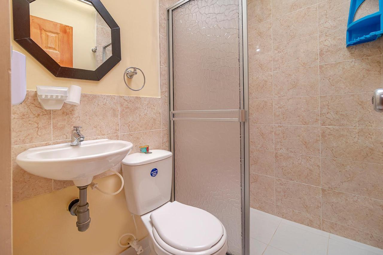 Ayenda Hostal El Tocororo Богота Экстерьер фото