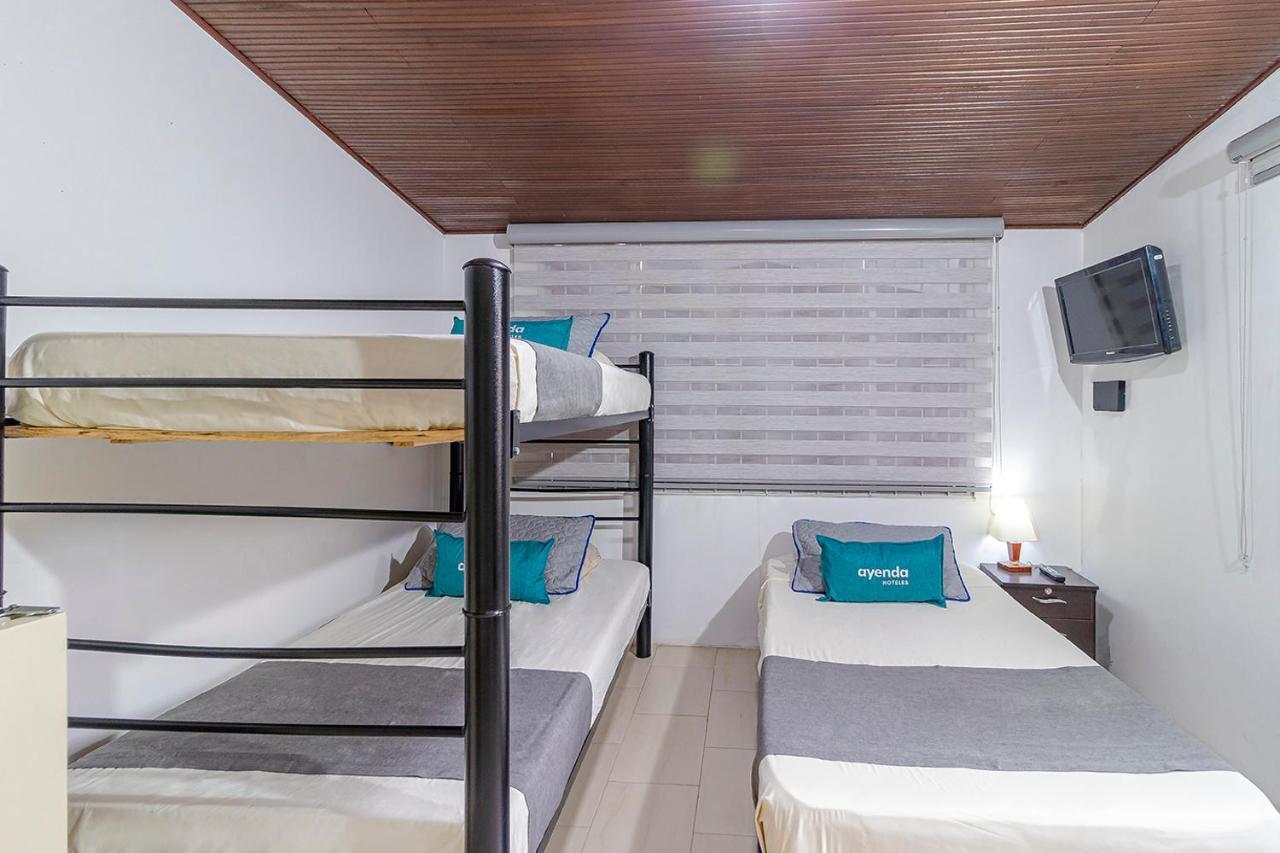Ayenda Hostal El Tocororo Богота Экстерьер фото